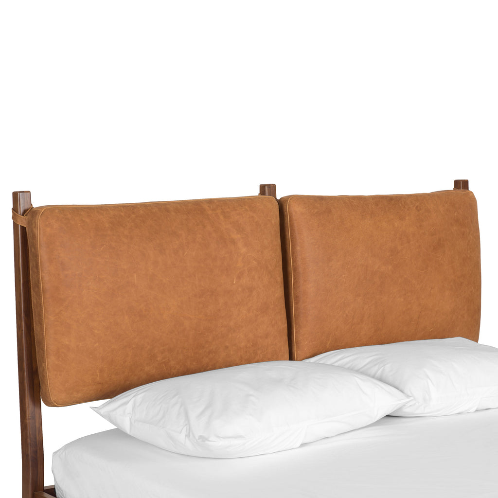Lit avec coussins en cuir | Cognac | Grand lit