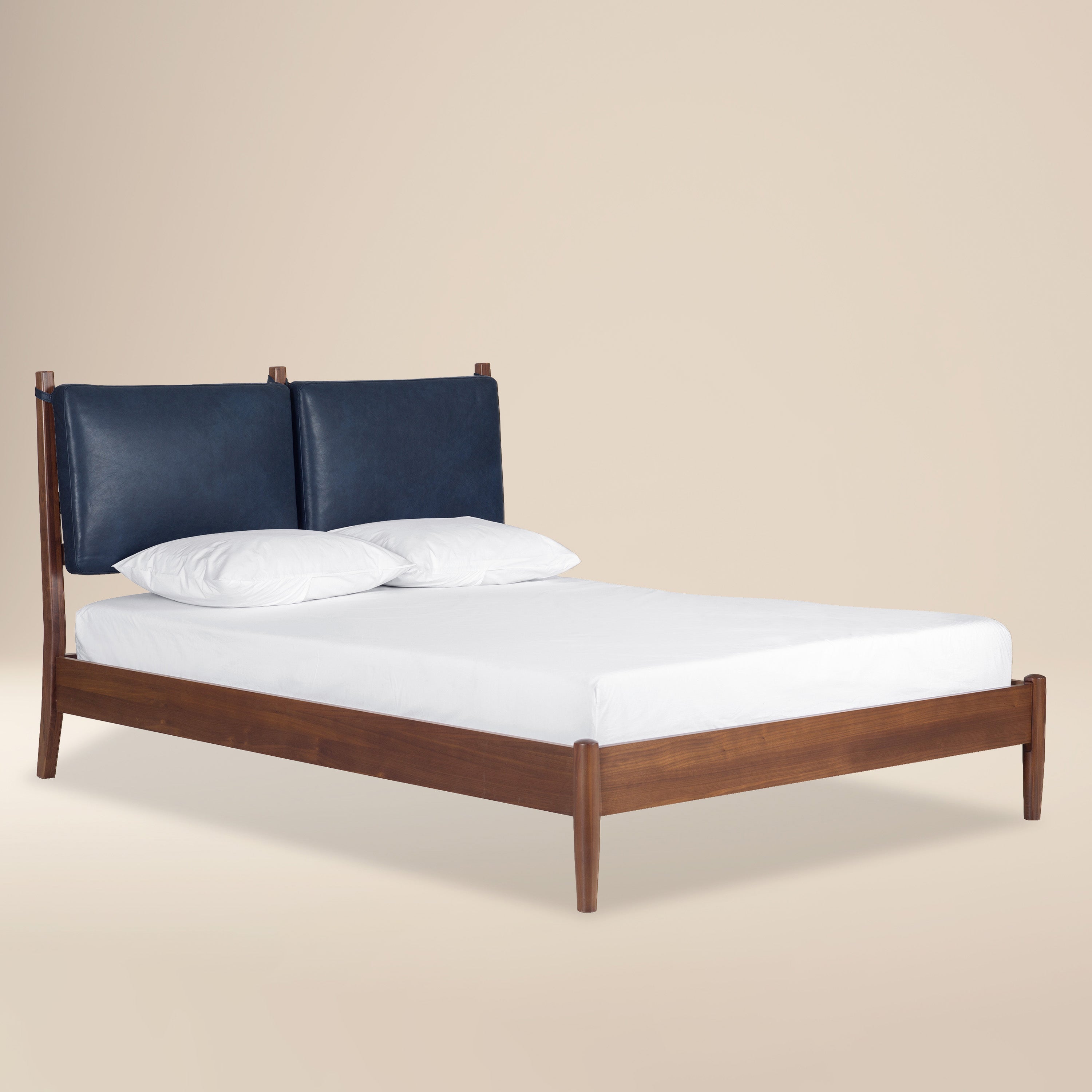 Lit avec coussins en cuir | Bleu nuit | Grand lit