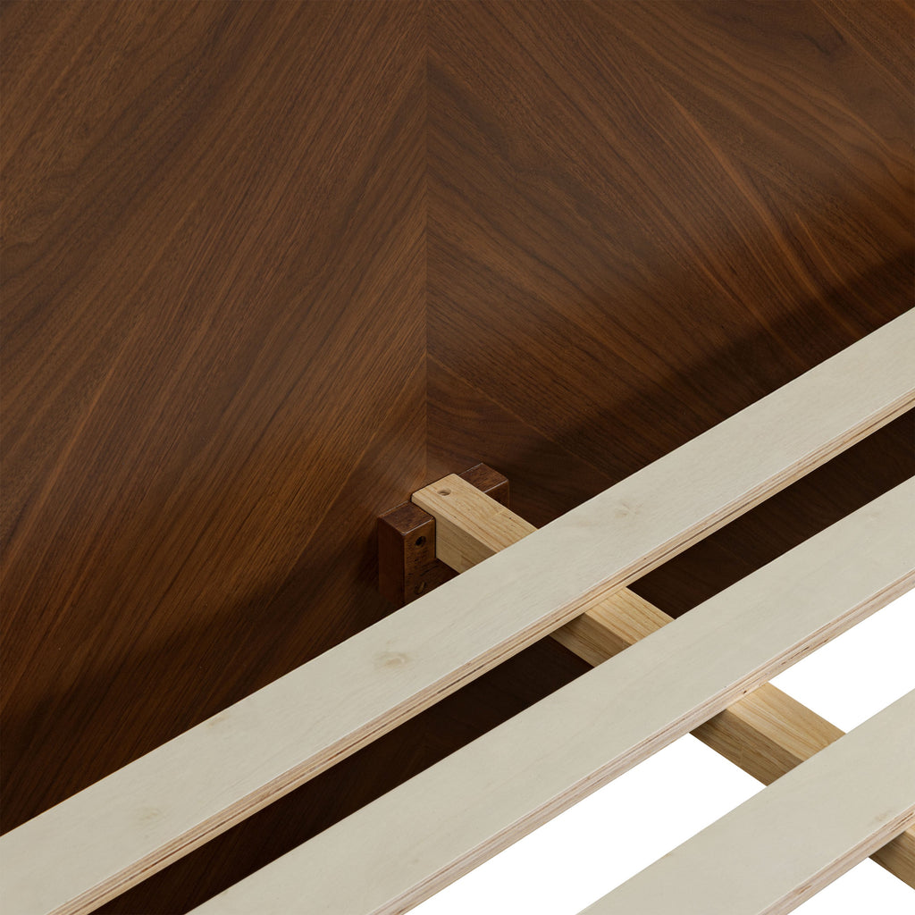 Lit bas avec tables de chevet | Noyer | Queen